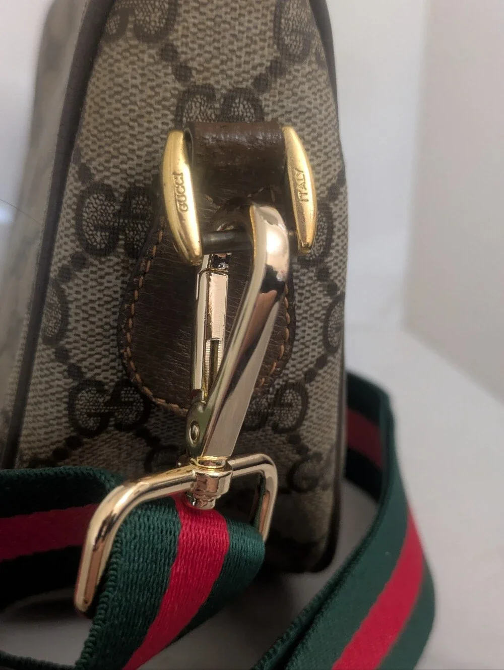 Gucci Supreme Canvas Crossbody Bag Purse - Picture 8 of 11